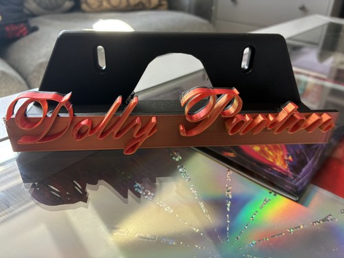 Dolly parton vinyl - dolly, holder