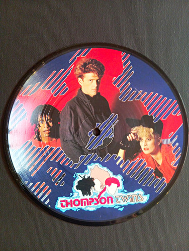 Thompson twins hold - me, 7"
